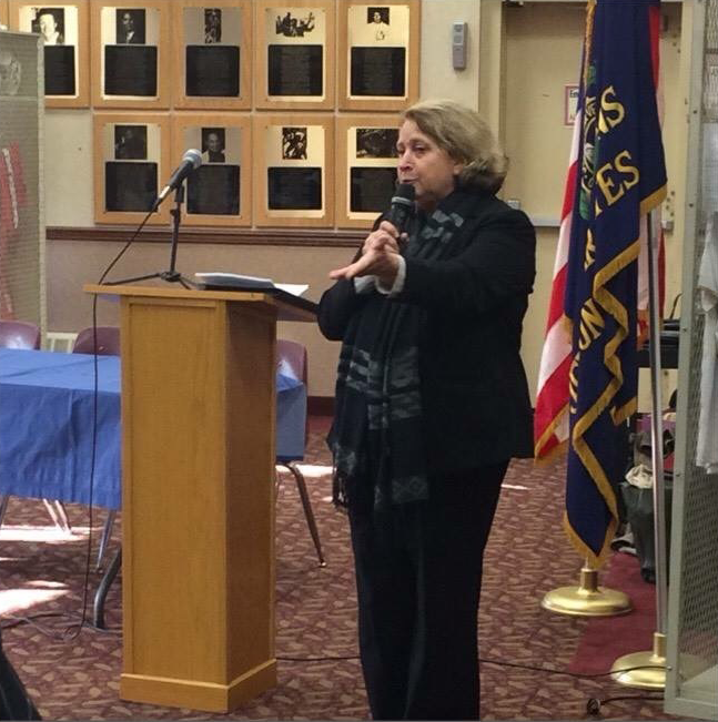 First descriptive image alt text