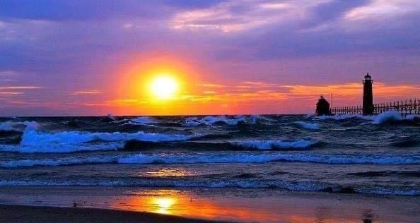 First descriptive image alt text